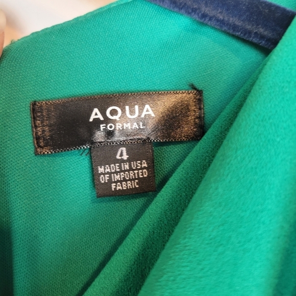 NWT Aqua Bloomingdales Bow One Shoulder Column Gown in Green Sie 4 - Picture 9 of 10